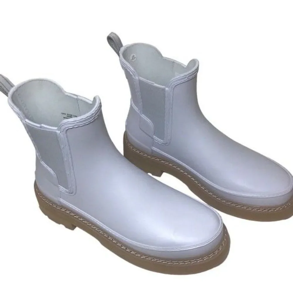HUNTER Refined Stitch Chelsea Boots Size 10 Spurrey White NWOT